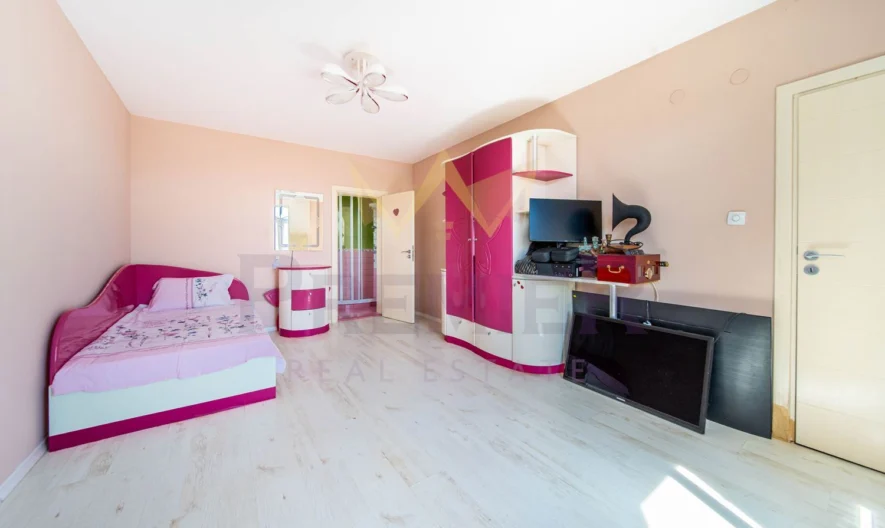 Средиземноморско бижу в Долна Трака – лукс, СПА и отопляем басейн -  - снимка 14 - Имоти Премиер