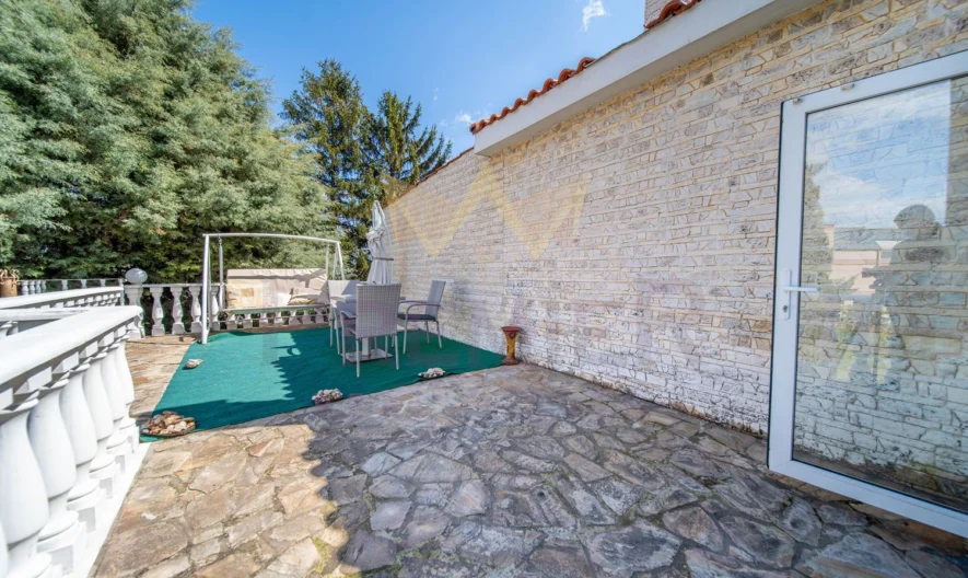 Средиземноморско бижу в Долна Трака – лукс, СПА и отопляем басейн -  - снимка 25 - Имоти Премиер