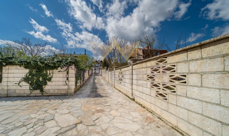 Средиземноморско бижу в Долна Трака – лукс, СПА и отопляем басейн -  - снимка 3 - Имоти Премиер