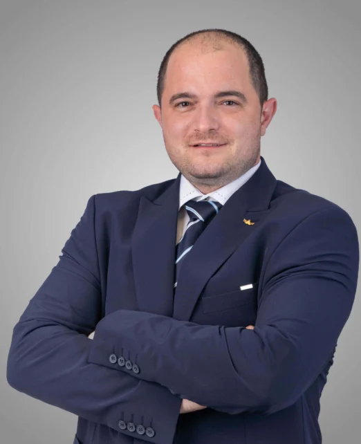 Тристаен апартамент кв.Аспарухово - ИМОТИ ПРЕМИЕР - Агенция за недвижими имоти