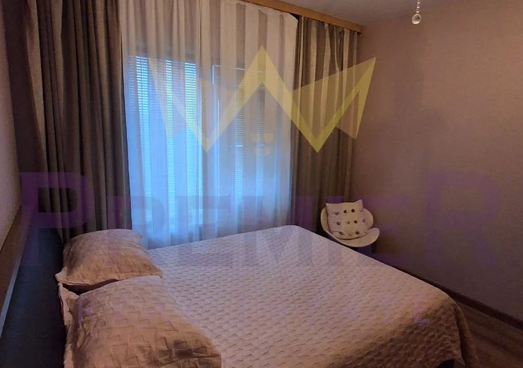 Стилен 3-стаен апартамент с паркомясто Траката -  - снимка 21 - Имоти Премиер