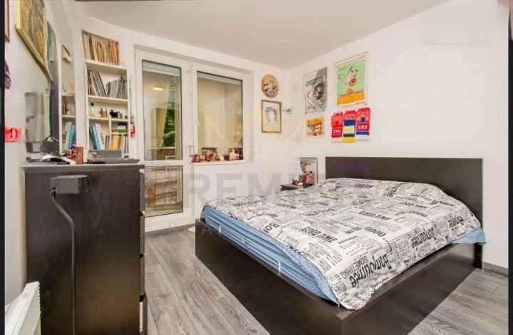 Стилен тристаен апартамент с отлична локация в кв. Бояна, -  - снимка 3 - Имоти Премиер