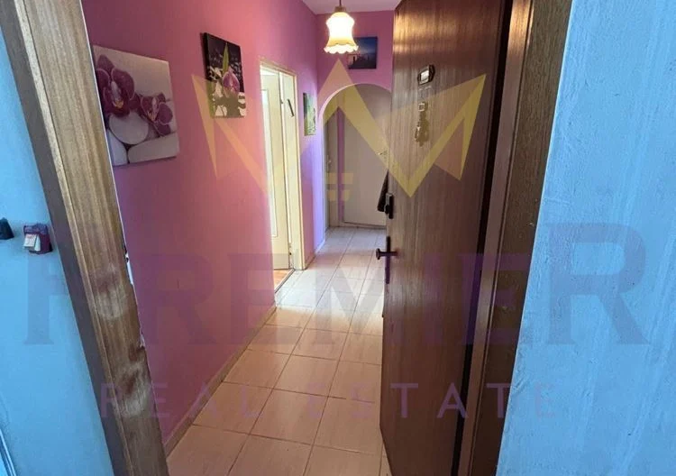 Стилен тристаен апартамент  в кв. Света Троица -  - снимка 7 - Имоти Премиер