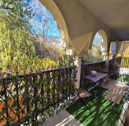 Стилен тристаен апартамент в кв.Симеоново - - снимка 15 - Имоти Премиер