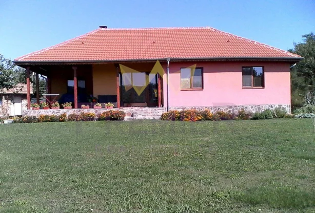 Агенция за недвижими имоти - Имоти Премиер - имот - 1179136, Цена: 104000 EUR