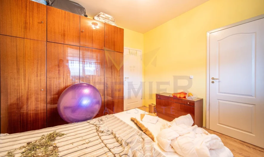 Стилна къща с голям двор на отлична локация в с. Долина (10 км. от гр. Добрич), обл. Добрич -  - снимка 19 - Имоти Премиер