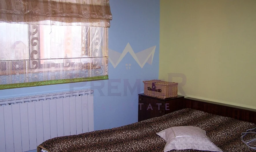 Стилна къща с голям двор на отлична локация в с. Долина (10 км. от гр. Добрич), обл. Добрич -  - снимка 4 - Имоти Премиер