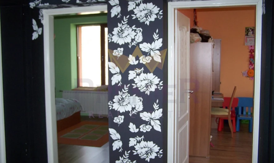 Стилна къща с голям двор на отлична локация в с. Долина (10 км. от гр. Добрич), обл. Добрич -  - снимка 8 - Имоти Премиер