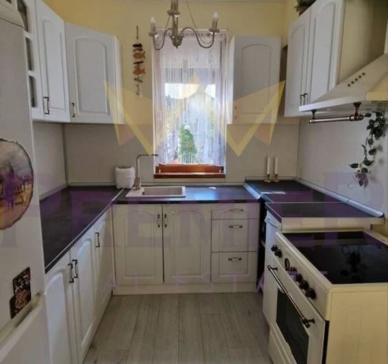 Стилна къща в гр. Свети Влас - - снимка 8 - Имоти Премиер