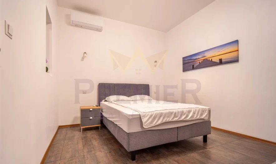 Стилно реновиран тристаен апартамент в град Балчик на метри от морето! -  - снимка 10 - Имоти Премиер