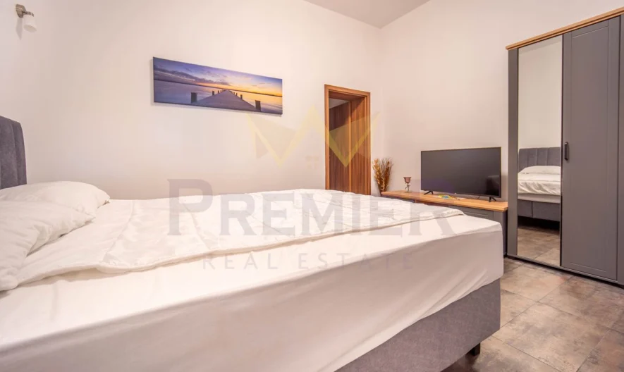 Стилно реновиран тристаен апартамент в град Балчик на метри от морето! -  - снимка 11 - Имоти Премиер