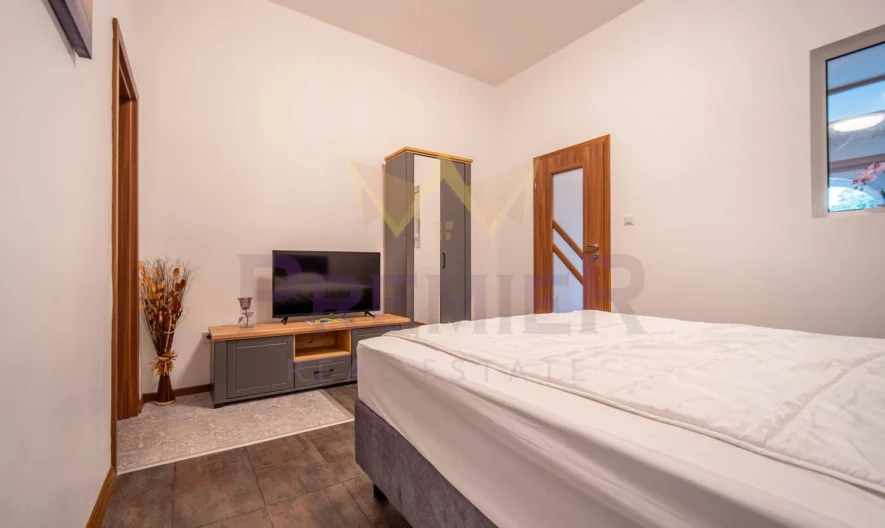 Стилно реновиран тристаен апартамент в град Балчик на метри от морето! -  - снимка 13 - Имоти Премиер