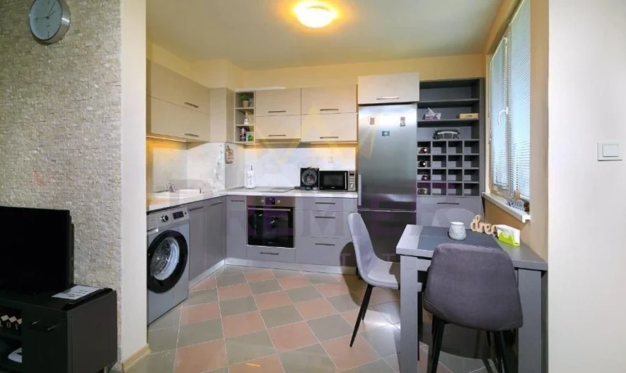 Стилно студио с гледка към  пека Марица -  - снимка 2 - Имоти Премиер