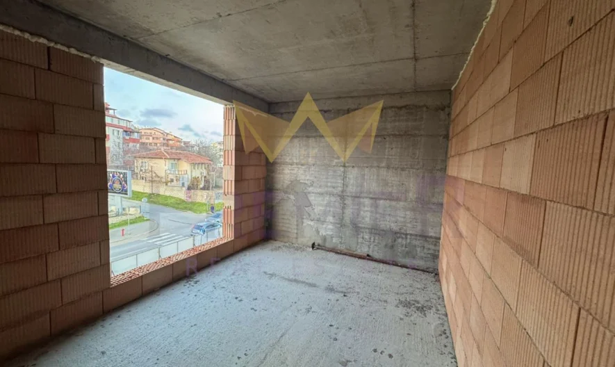 СТРАХОТЕН ТРИСТАЕН! НЕСКРИВАЕМА МОРСКА ПАНОРАМА! -  - снимка 8 - Имоти Премиер