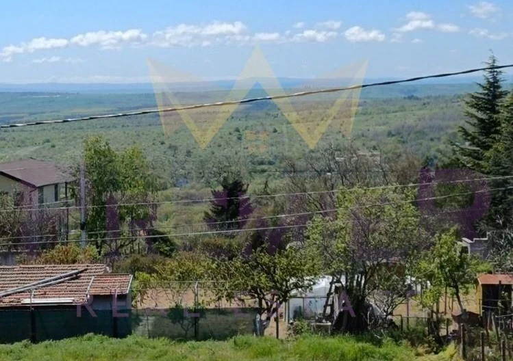 Страхотна двуетажна къща -  - снимка 4 - Имоти Премиер