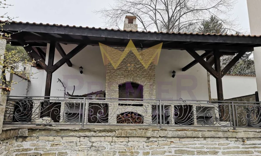 Страхотна къща гр. Балчик -  - снимка 12 - Имоти Премиер