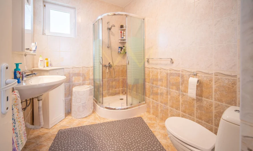 Страхотна къща с басейн село Соколово -  - снимка 14 - Имоти Премиер