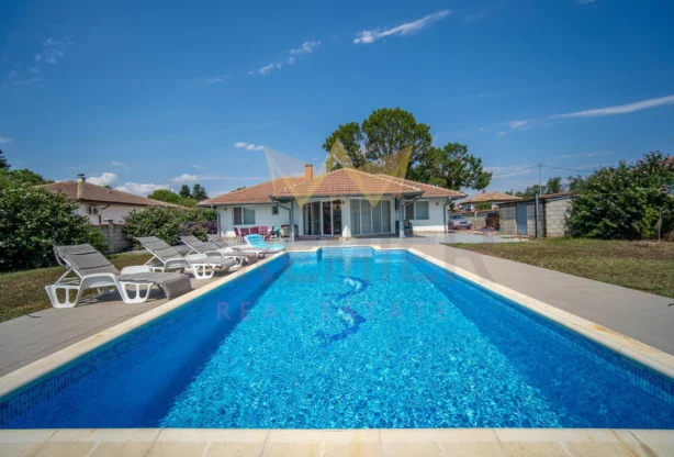 Агенция за недвижими имоти - Имоти Премиер - имот - 1053100, Цена: 195000 EUR