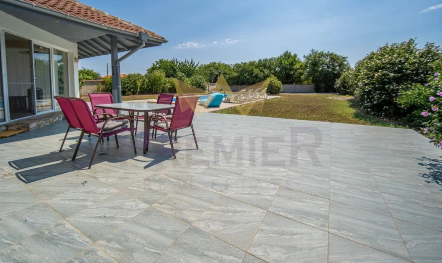 Страхотна къща с басейн село Соколово -  - снимка 4 - Имоти Премиер