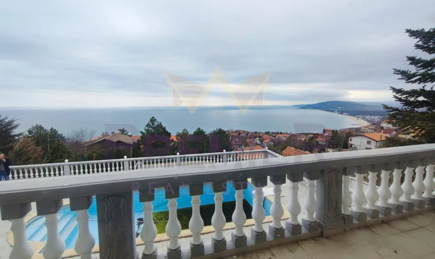 Страхотна къща с уникална панорама към морето и плажовете на Албена -  - снимка 1 - Имоти Премиер