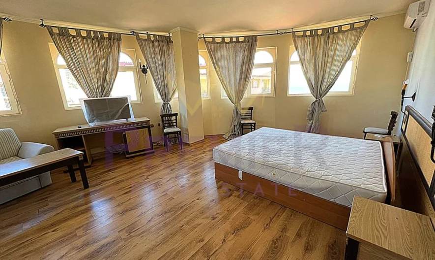 СТРАХОТНО СТУДИО НА ПЪРВА ЛИНИЯ К.К. ЕЛЕНИТЕ -  - снимка 3 - Имоти Премиер