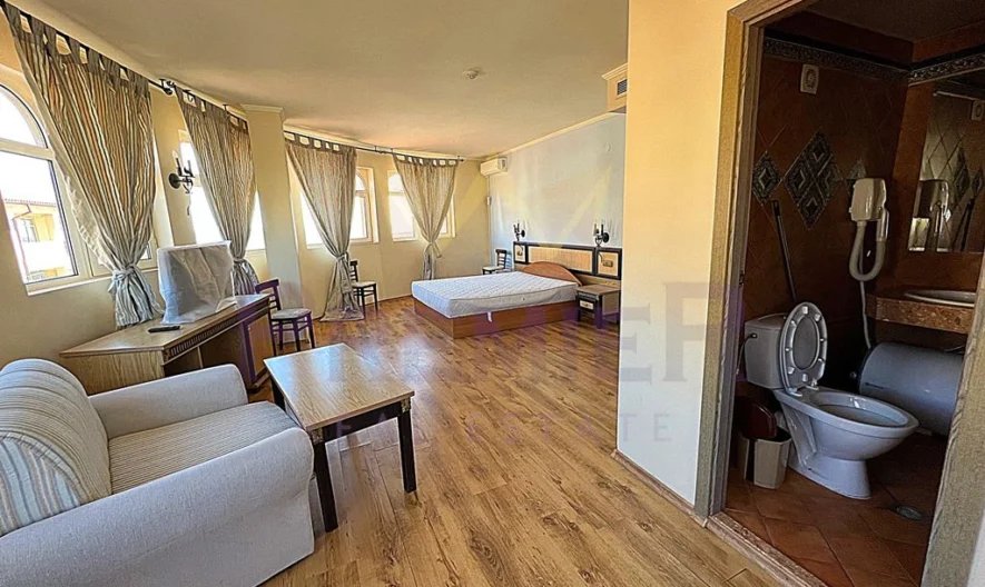 СТРАХОТНО СТУДИО НА ПЪРВА ЛИНИЯ К.К. ЕЛЕНИТЕ -  - снимка 5 - Имоти Премиер