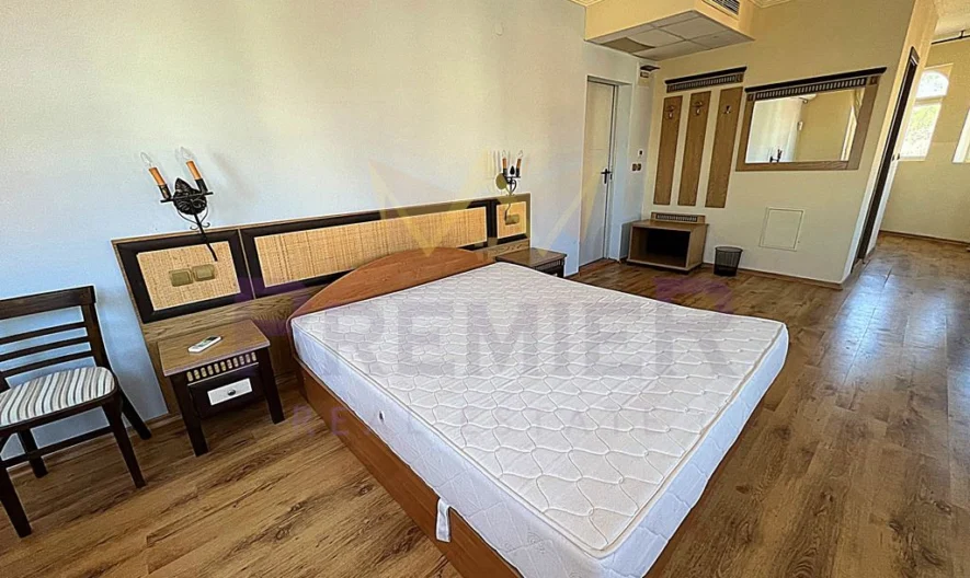 СТРАХОТНО СТУДИО НА ПЪРВА ЛИНИЯ К.К. ЕЛЕНИТЕ -  - снимка 6 - Имоти Премиер