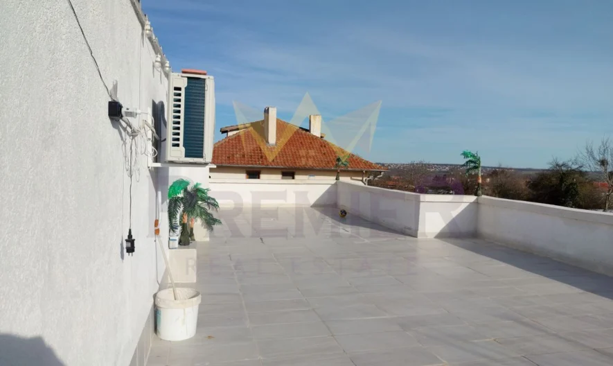 Супер Къща В Село Бенковски – Варна -  - снимка 22 - Имоти Премиер