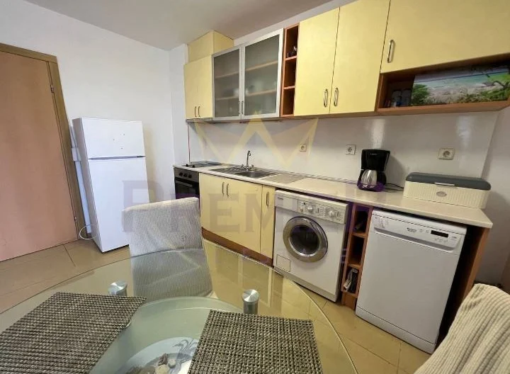 Св. Св. Константин и Елена -  - снимка 14 - Имоти Премиер