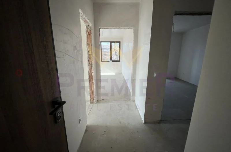 Светъл 3-стаен апартамент | кв. Хаджи Димитър -  - снимка 8 - Имоти Премиер