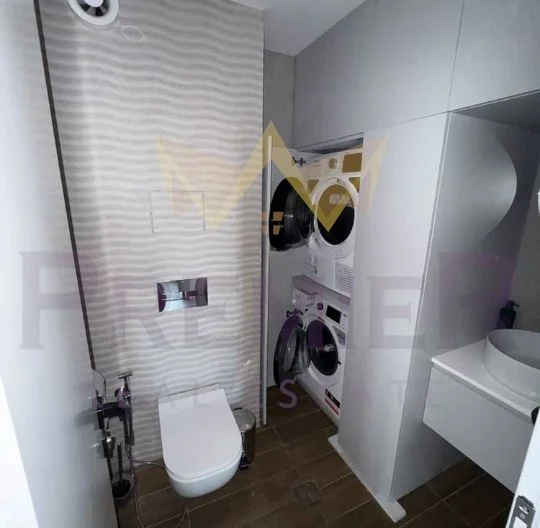 Светъл и стилен дом в един от най-желаните квартали на Бургас -  - снимка 5 - Имоти Премиер