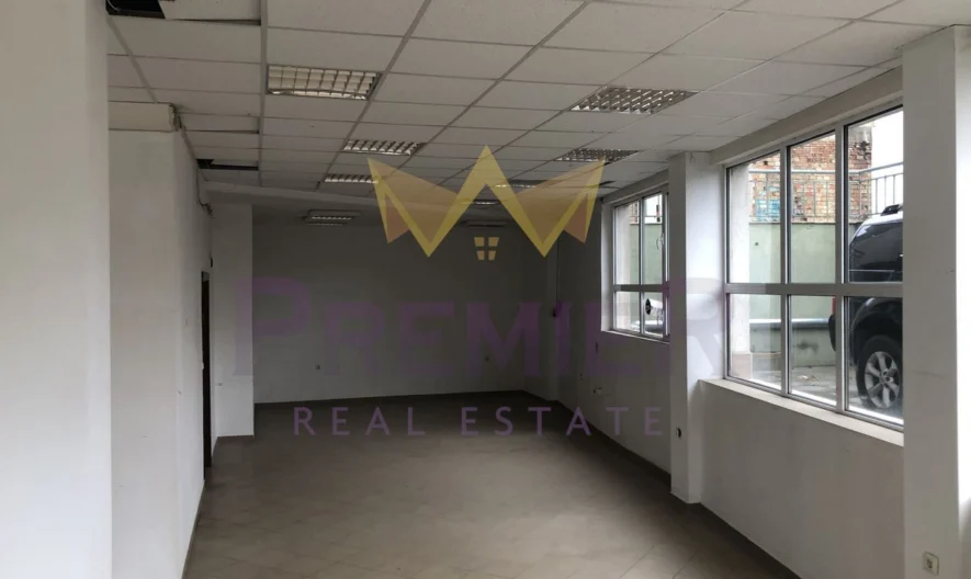 Tърговска площ  на актрактивно за бизнес местоположение в гр.Варна -  - снимка 4 - Имоти Премиер