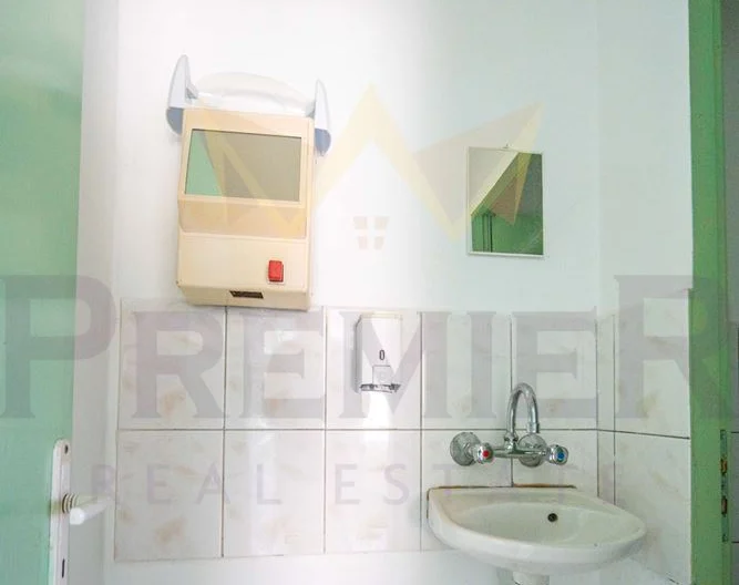 Търговски обект с инвестиционен потенциал в Бургас, ЖК Меден Рудник, зона Г -  - снимка 11 - Имоти Премиер