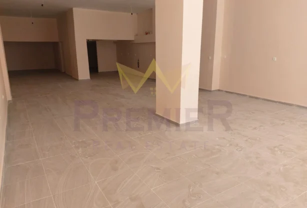 Търговско помещение в Бриз -  - снимка 2 - Имоти Премиер