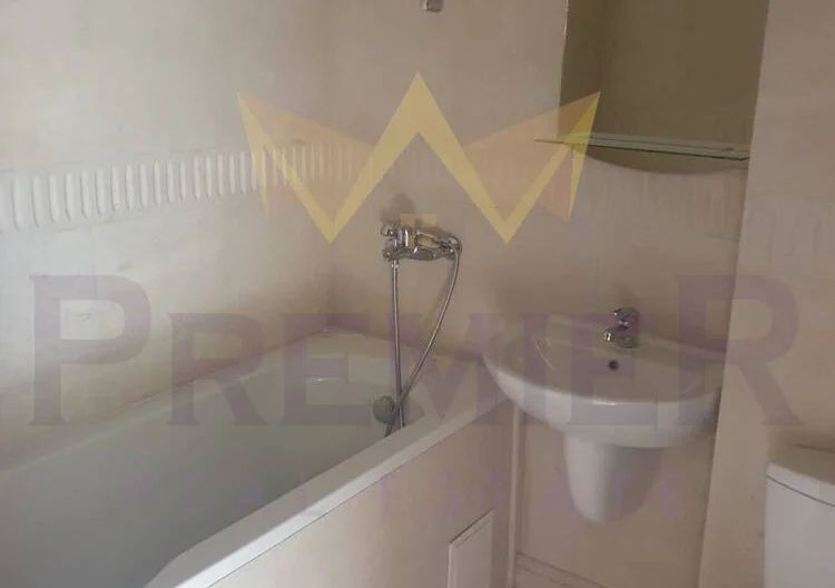 Таунхаус къща на три етажа - - снимка 8 - Имоти Премиер