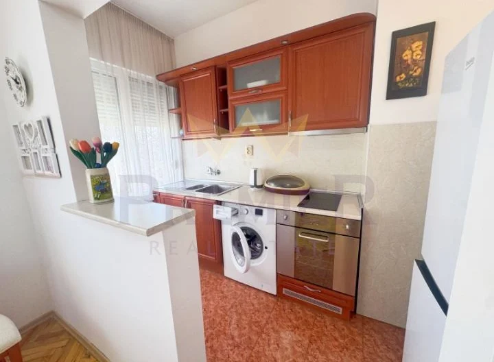 THREE-BEDROOM APARTMENT, CHATALDZHA -  - snimka 1 - Imoti Premier