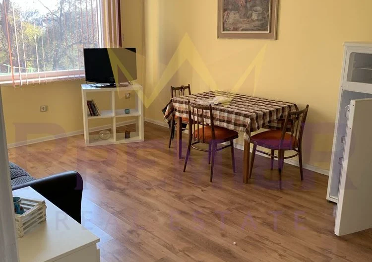 THREE-BEDROOM APARTMENT, CITY CENTER -  - snimka 1 - Imoti Premier