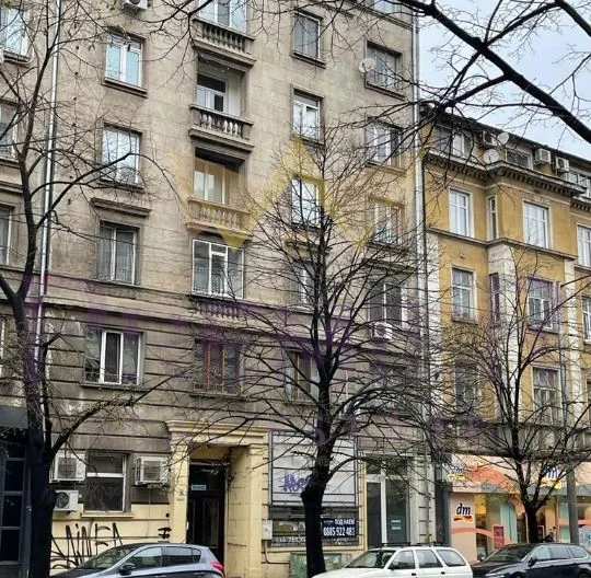 Three-Bedroom Apartment, City Center -  - snimka 10 - Imoti Premier