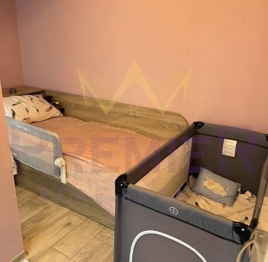 THREE-BEDROOM APARTMENT, CITY CENTER -  - snimka 10 - Imoti Premier