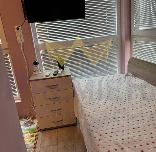 THREE-BEDROOM APARTMENT, CITY CENTER -  - snimka 12 - Imoti Premier