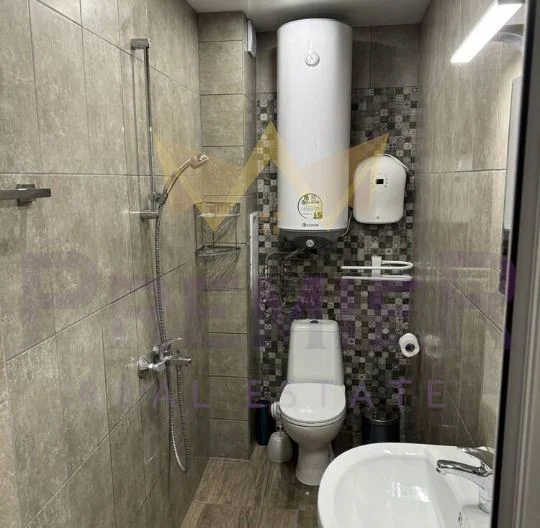 THREE-BEDROOM APARTMENT, CITY CENTER -  - snimka 13 - Imoti Premier
