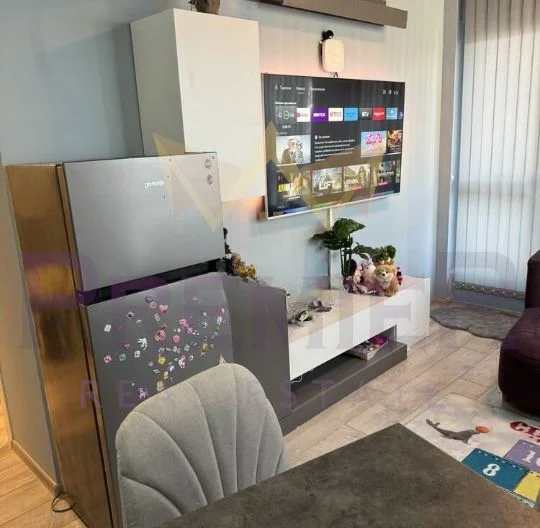 THREE-BEDROOM APARTMENT, CITY CENTER -  - snimka 3 - Imoti Premier