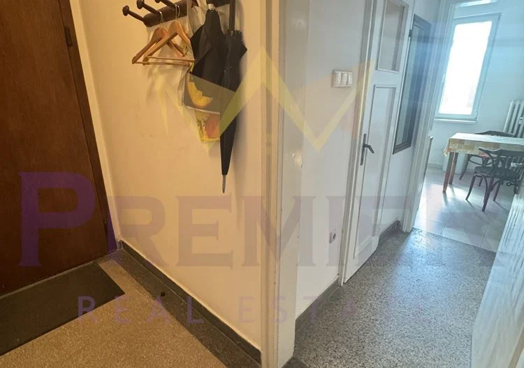 Three-Bedroom Apartment, City Center -  - snimka 9 - Imoti Premier