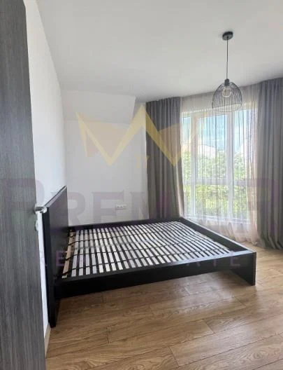 THREE-BEDROOM APARTMENT, IDEAL CENTER -  - snimka 11 - Imoti Premier