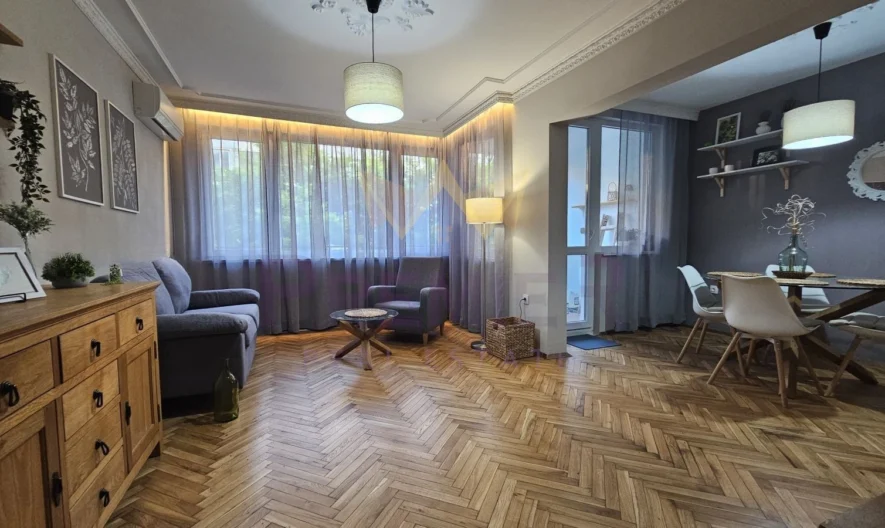 THREE-BEDROOM APARTMENT, IDEAL CENTER -  - snimka 3 - Imoti Premier