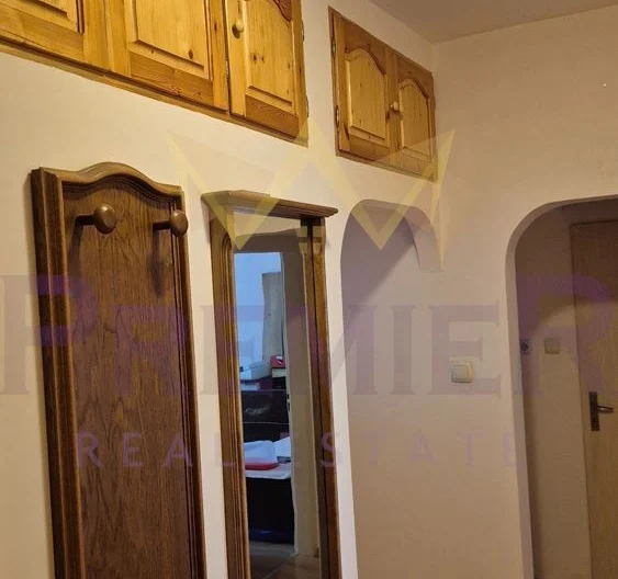 Three-Bedroom Apartment in Tolstoy District -  - snimka 3 - Imoti Premier