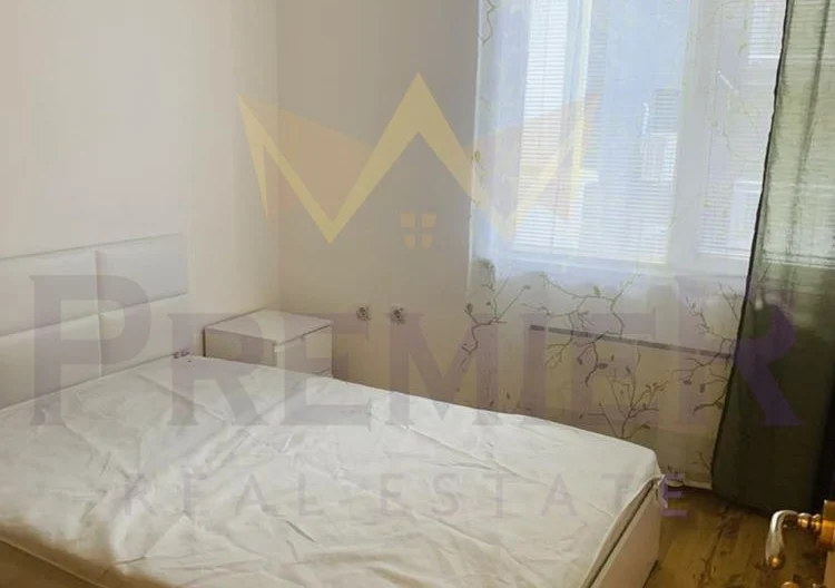 THREE-BEDROOM APARTMENT, KOLHOZEN PAZAR -  - snimka 9 - Imoti Premier