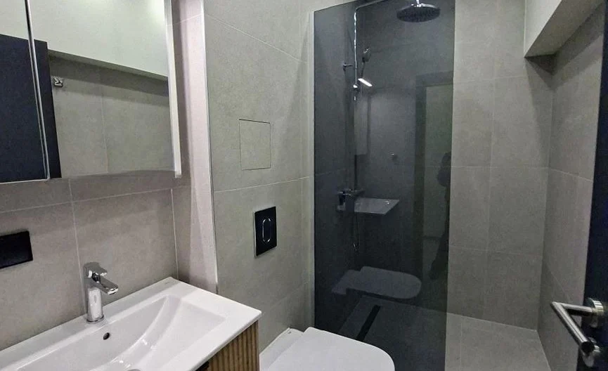 Three-Bedroom Apartment, Lozenets - - snimka 10 - Imoti Premier