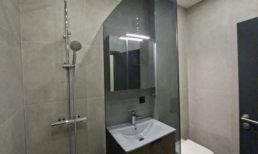Three-Bedroom Apartment, Lozenets - - snimka 11 - Imoti Premier