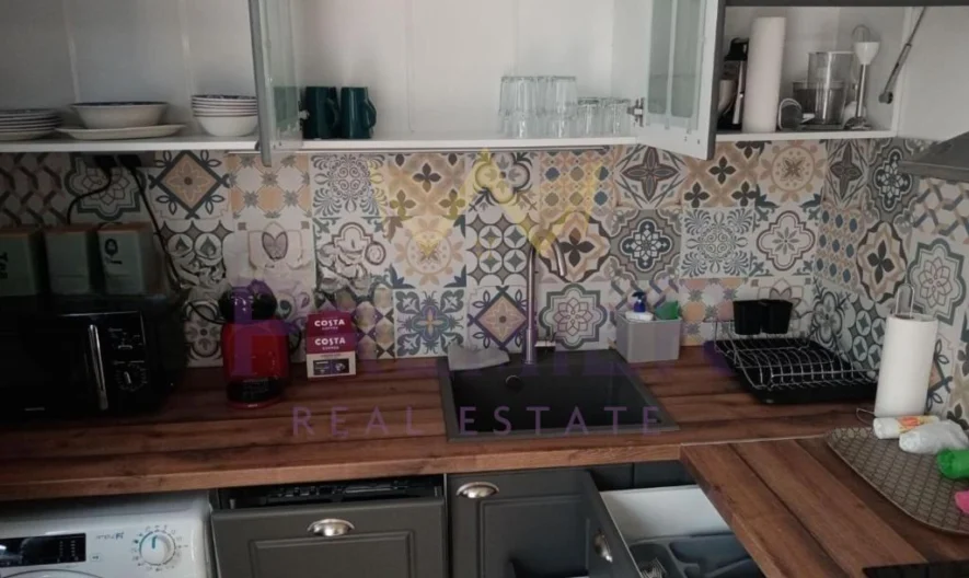 THREE-BEDROOM APARTMENT, NEPTUN AREA -  - snimka 2 - Imoti Premier